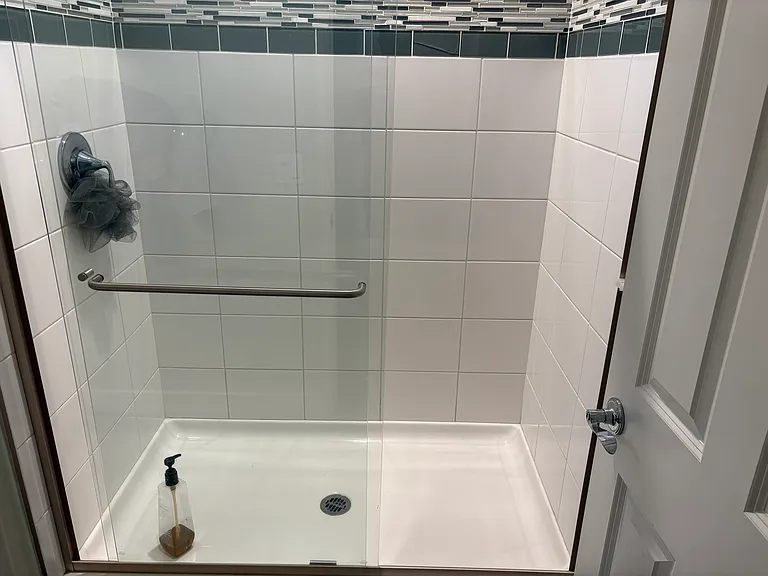 4631 Vahan Ct — Photo 24