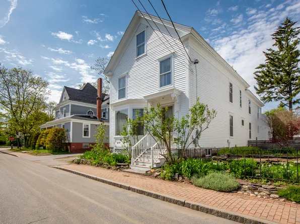25 School Street, Brunswick, ME 04011