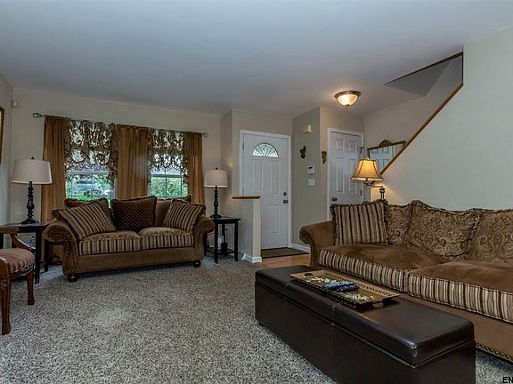 5th image of 25 A Mapleridge Ave
