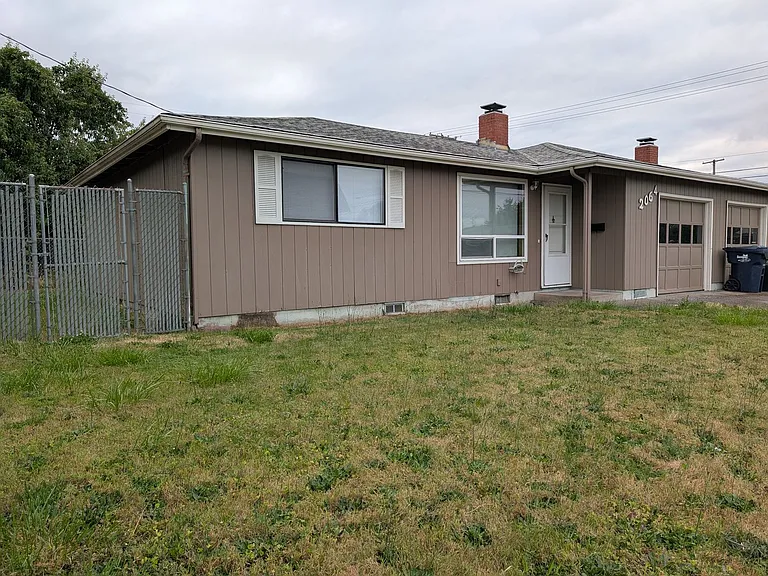 2064 Centennial Blvd — Photo 2