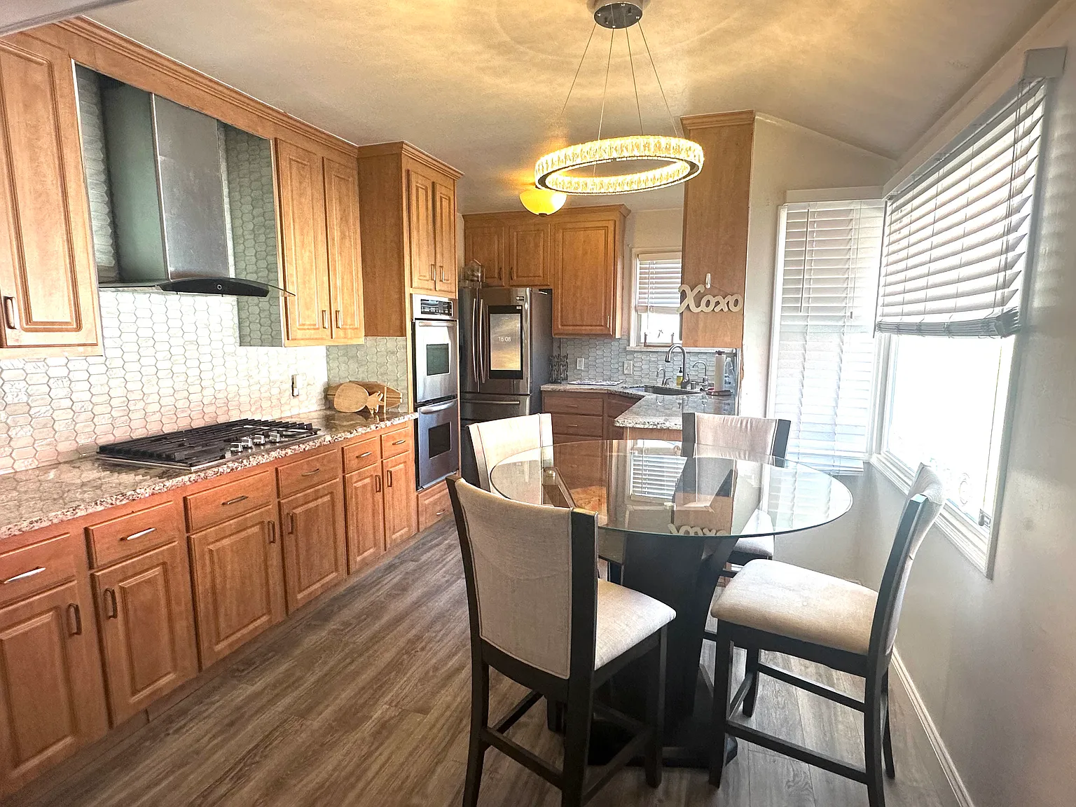 2 bed, 1000 sqft, $2,800 — Photo 4