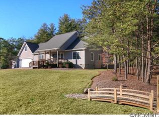 2056 Emmas Grove Rd, Fairview, NC 28730