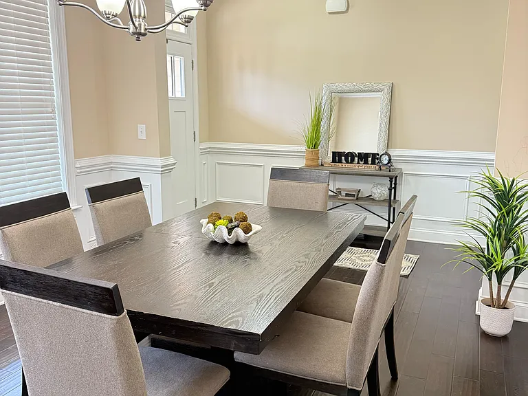 1429 Skygrove Pl NW — Photo 4