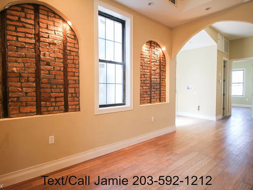 238 Schefer St_03