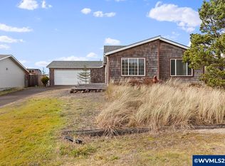2806 NW Bayshore Loop, Waldport, OR 97394
