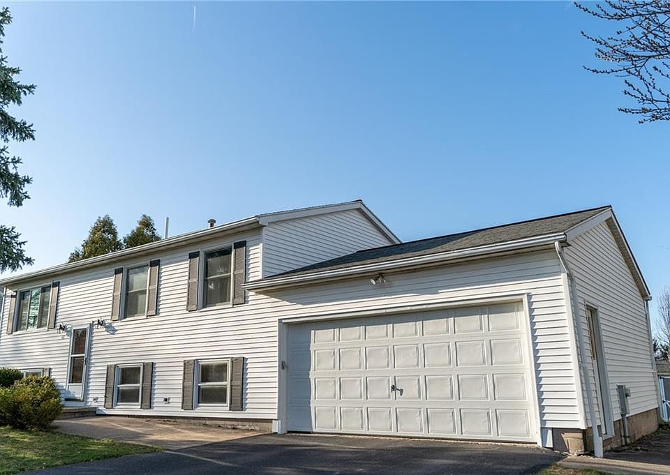 1st image of 48 Fairview Dr