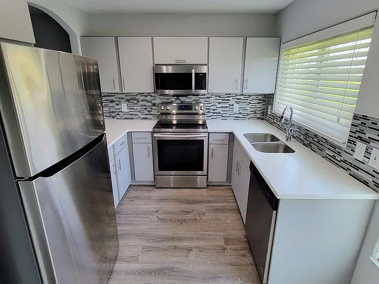 2814 Osprey Cove Pl — Photo 11