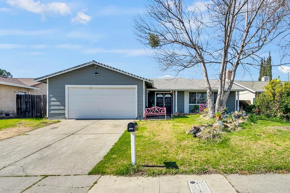 8348 Nightfall Way photo 1