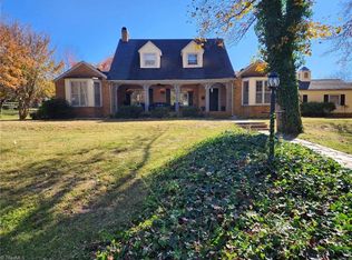 313 Grace St, Mount Airy, NC 27030