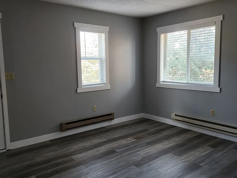 1020 4th St NE #1 — Photo 9