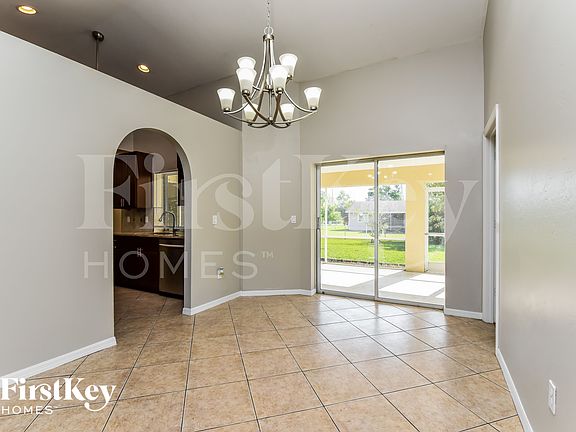 5th image of 633 SW 9th Ave