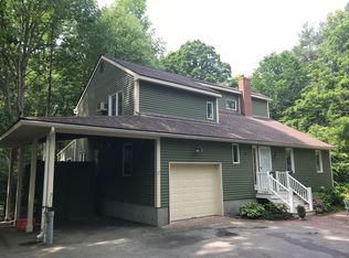 23 Butterfield Ln, Stratham, NH 03885