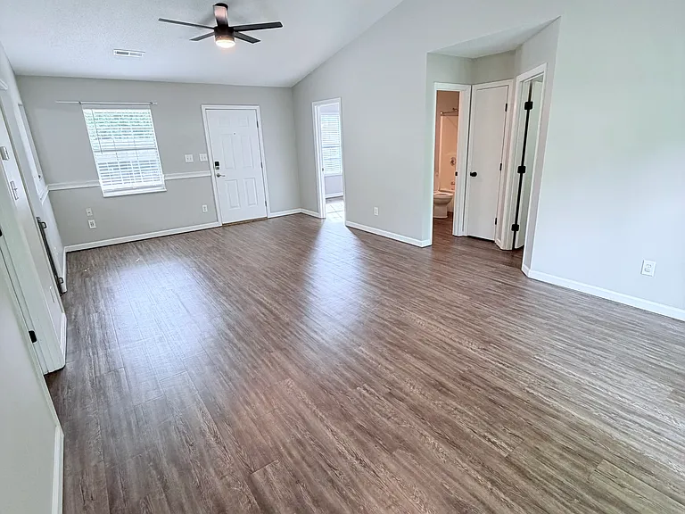 5223 Rockcrest Rd — Photo 6