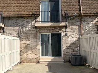 744 Fairway Dr APT 26, Wauseon, OH