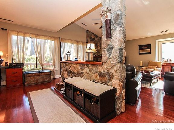 2nd image of 143 Mallard Dr #143