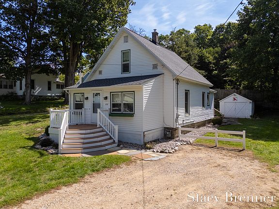 2nd image of 308 4th St