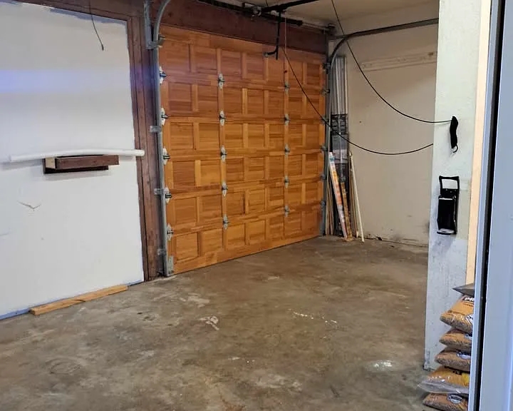 2453 Stephanie Ln — Photo 3