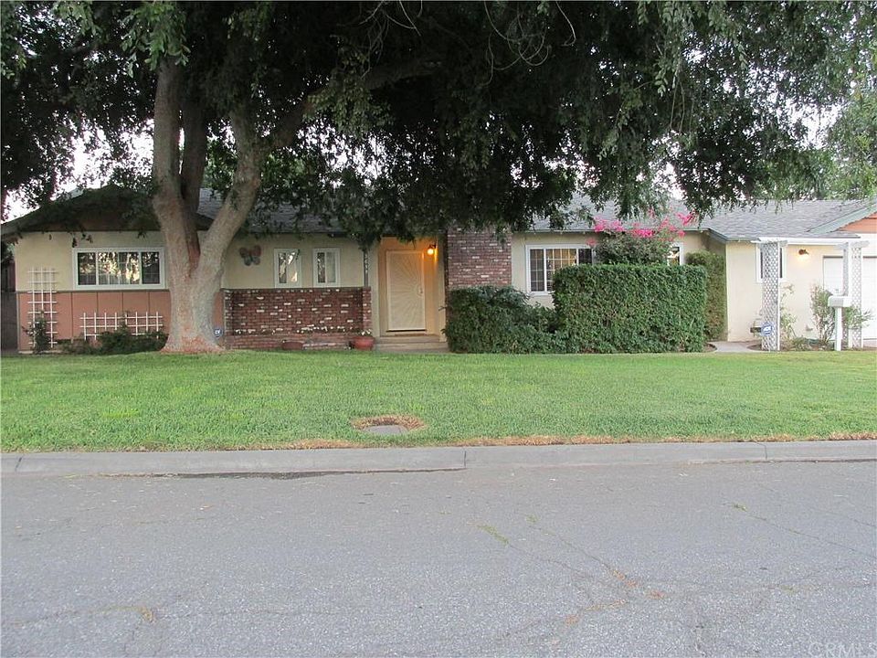 1st image of 3655 La Hacienda Dr
