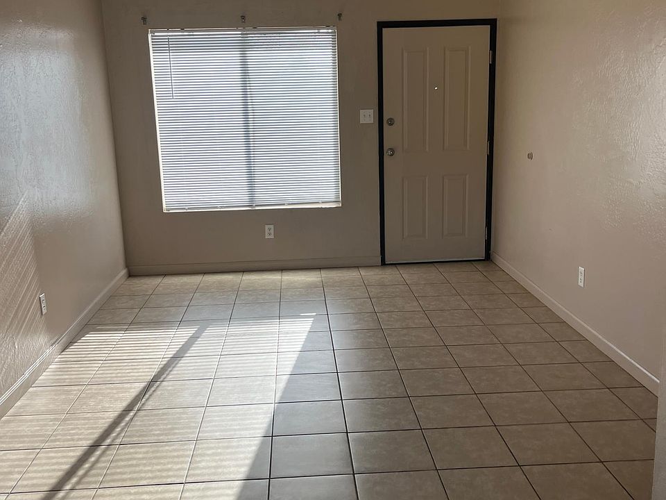 1st image of 1186 W Kings Ln