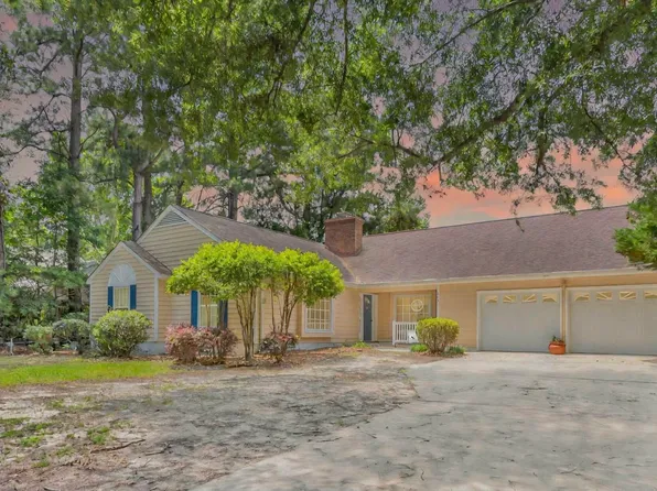 320 Embassy Circle, Wilmington, NC 28412