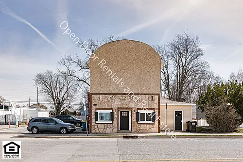 340 N Wayne St Photo 1