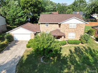 805 Belpre Dr, O Fallon, IL 62269