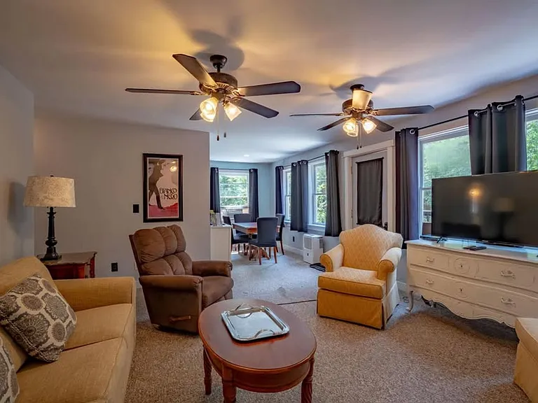14 Gifford Ln — Photo 4