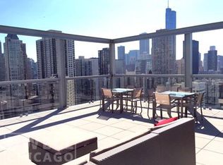 808 N La Salle Dr, Chicago, IL 60610