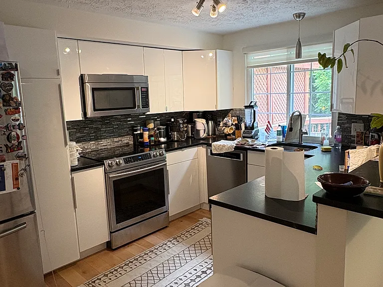 2115 Preston Square Ct — Photo 4