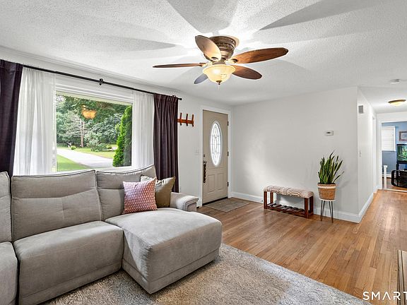 5th image of 51 Midland Drive