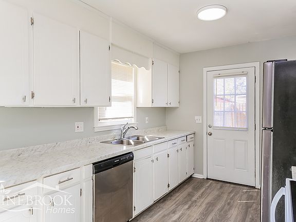 5th image of 21 Tamwood Cir
