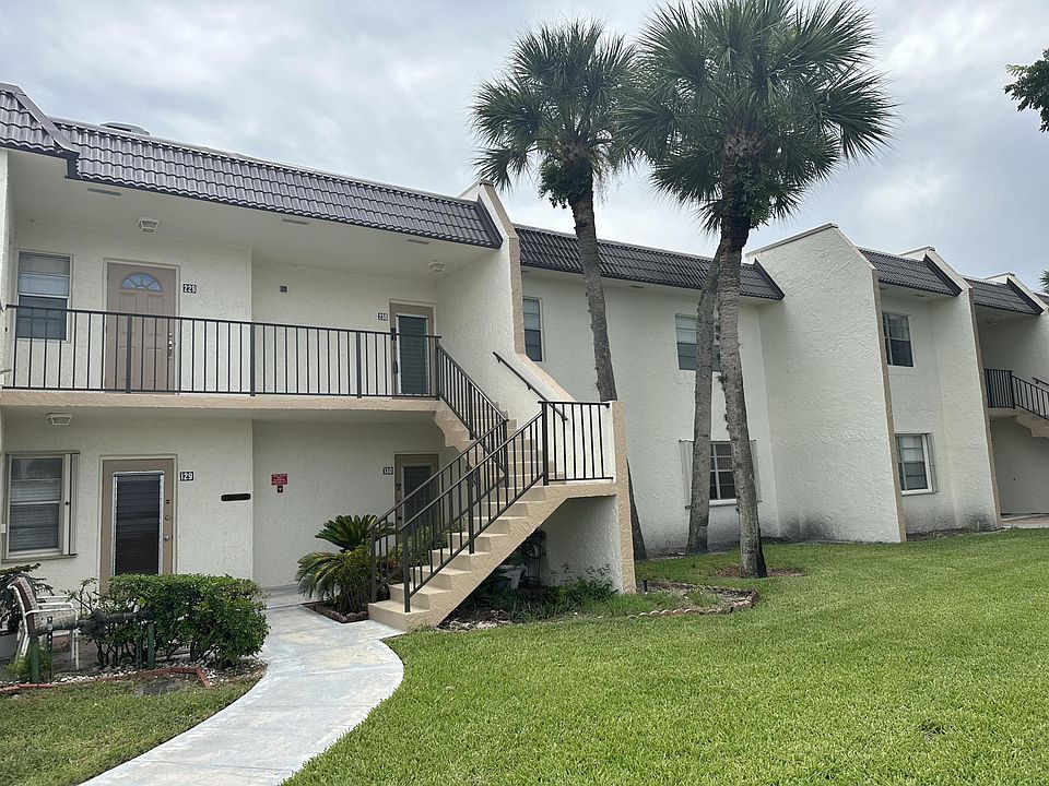 1st image of 130 Lake Meryl Drive #230