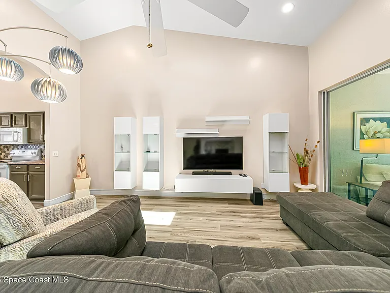 Shell Cove Dr — Photo 15