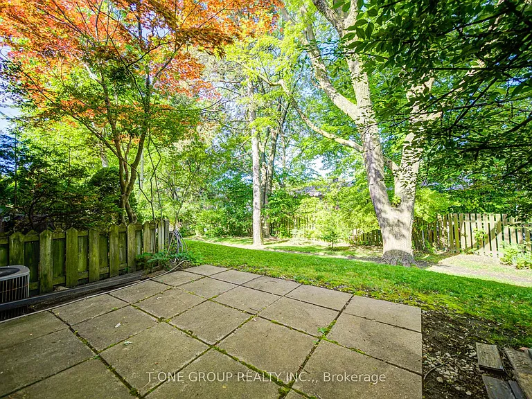 6 Esterbrooke Ave #94 — Photo 41