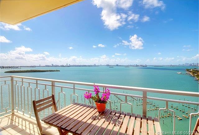 Panoramic views of Biscayne Bay and the Downtown Miami skyline makes for impressive vistas both day 