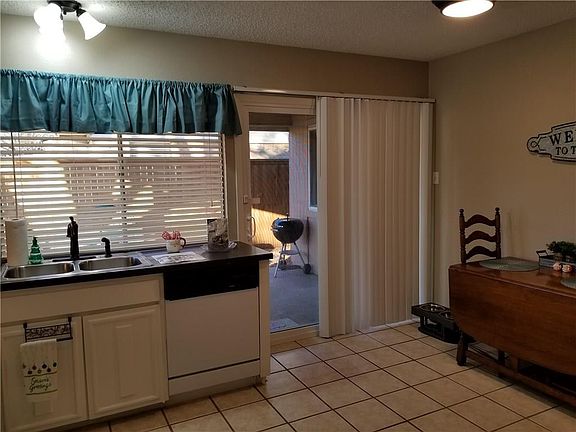 3rd image of 1003 Roaring Springs Dr