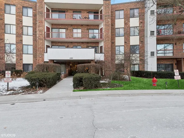 1500 Harbour Dr APT 1F, Wheeling, IL 60090