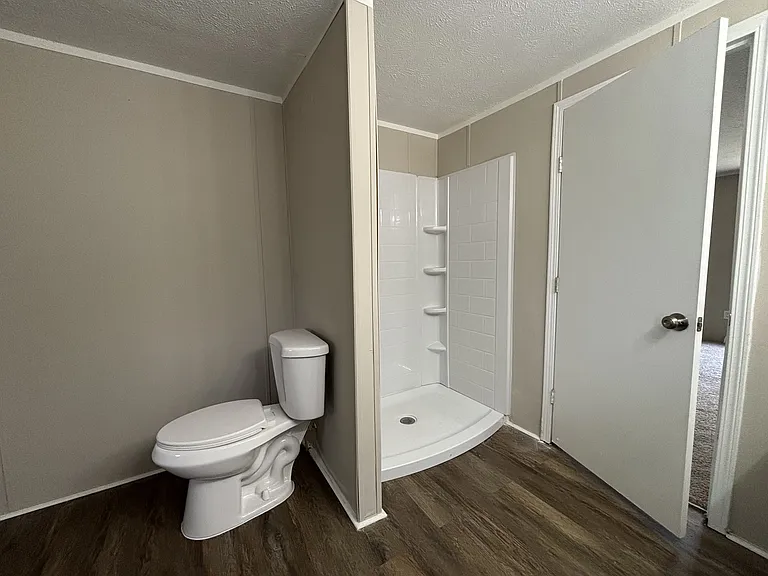 3371 Greensboro Rd — Photo 11