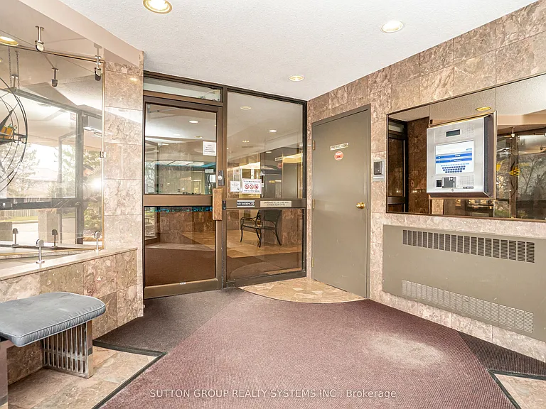 20 Cherrytree Dr #802 — Photo 3