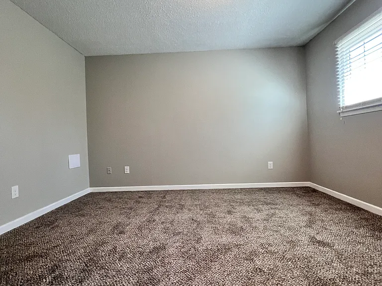 144 Country Village Ct — Photo 6