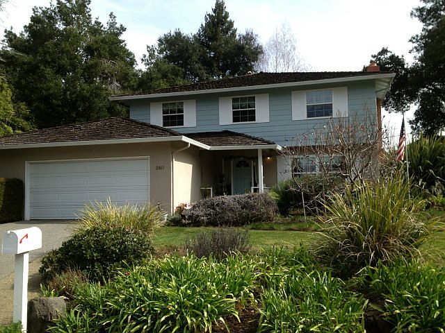 1st image of 240 Stratford Pl