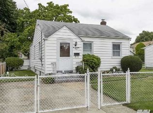 178 Greengrove Ave, Uniondale, NY 11553