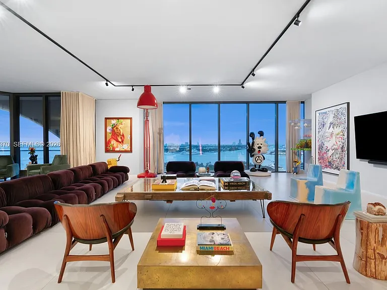 1000 Biscayne Blvd #1702 — Photo 3