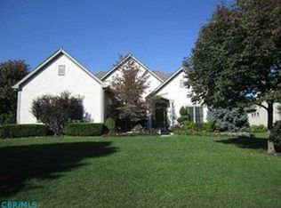 6843 Bowles Ct, Dublin, OH 43017