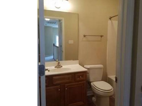 5th image of 216 Sandpiper Dr