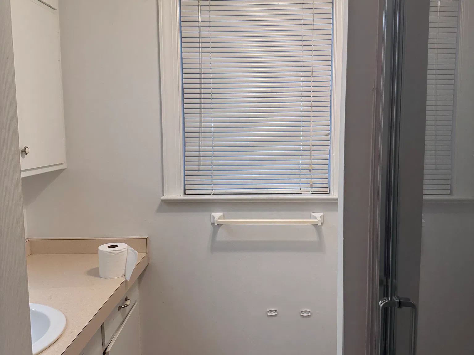 3 bed, 2128 sqft, $1,695 — Photo 4