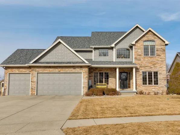 14419 Oakwood Dr, Urbandale, IA 50323