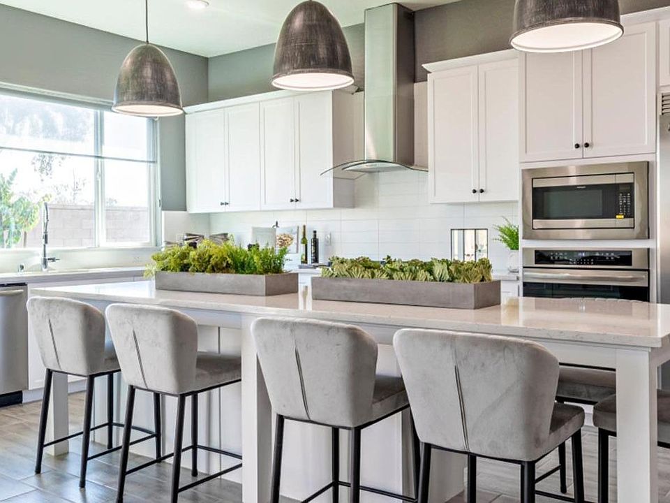 Gourmet kitchen