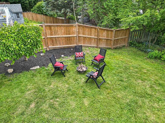 3rd image of 46 Greenwich Dr