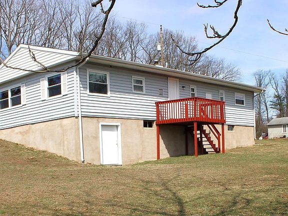 4th image of 117 Basin Hill Rd